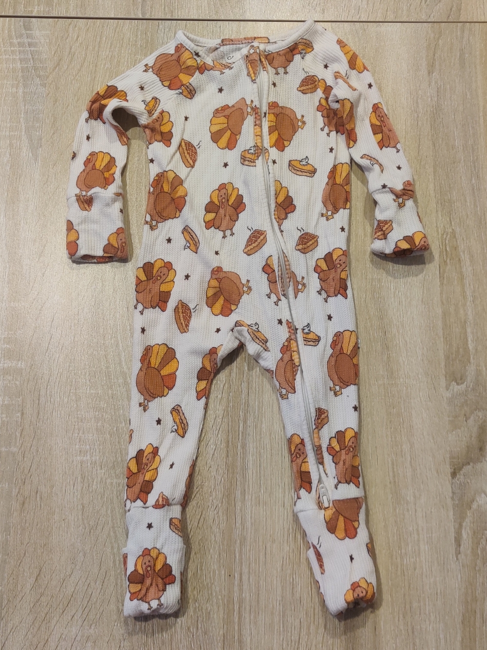 Caden Lane waffle Knitted One-Piece w/Orange & Brown Turkey/Pie Print Size 0-3mo